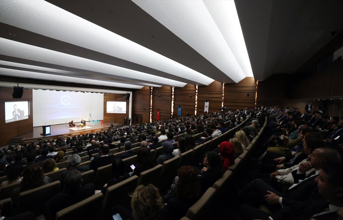 Enerji ve Tabii Kaynaklar Bakanı Alparslan Bayraktar, Enerji Uzmanları Derneği bünyesinde kurulan...