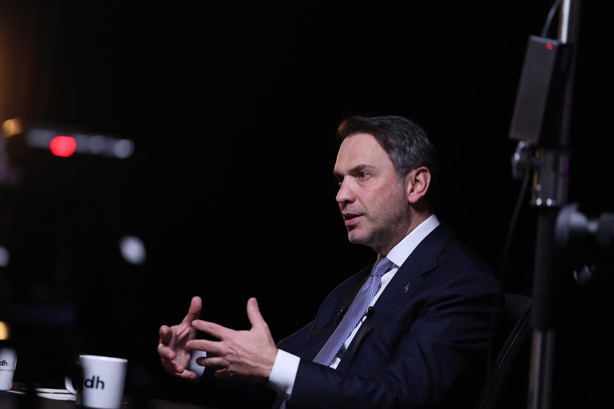 Enerji ve Tabii Kaynaklar Bakanı Alparslan Bayraktar, gdh TV'de yayınlanan Sağır Oda programında...