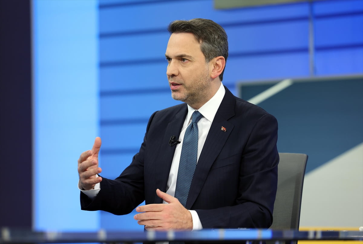 Enerji ve Tabii Kaynaklar Bakanı Alparslan Bayraktar, NTV'de katıldığı programda, enerji gündemine...