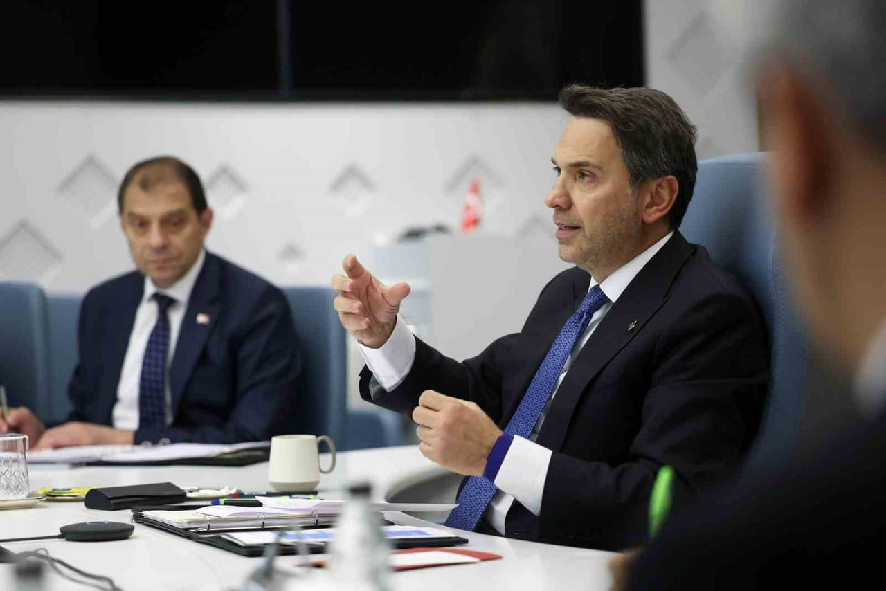 ENERJİ VE TABİİ KAYNAKLAR BAKANI ALPARSLAN BAYRAKTAR, PARVİZ ŞAHBAZOV İLE GERÇEKLEŞTİRDİĞİ...