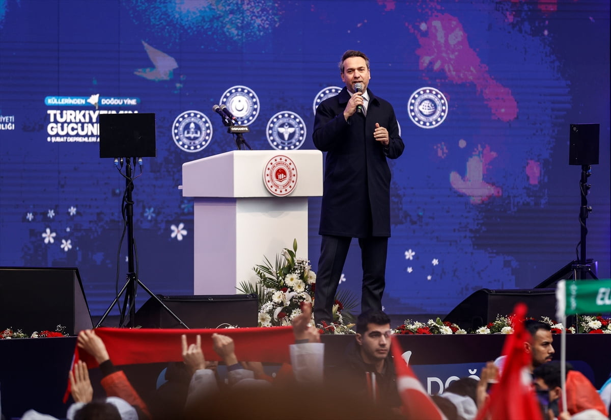 Enerji ve Tabii Kaynaklar Bakanı Alparslan Bayraktar, "Küllerinden Doğdu Yine, Türkiye'min Gücüne...