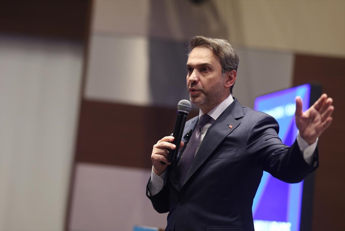 Enerji ve Tabii Kaynaklar Bakanı Alparslan Bayraktar, "Türkiye Yüzyılında Enerji" başlıklı Milli...