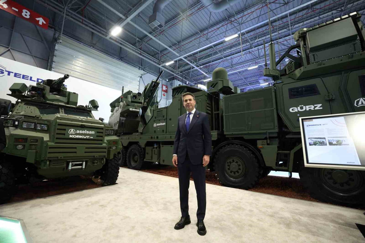 ENERJİ VE TABİİ KAYNAKLAR BAKANI ALPARSLAN BAYRAKTAR, SAHA 2026 ULUSLARARASI SAVUNMA, HAVACILIK VE...