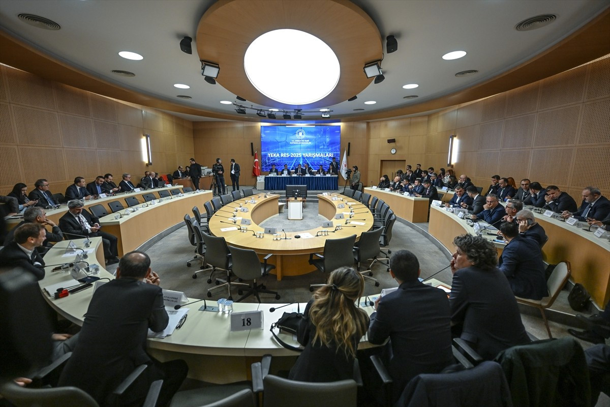 Enerji ve Tabii Kaynaklar Bakanlığının 6 proje için toplam 1150 megavatlık rüzgar enerjisine...