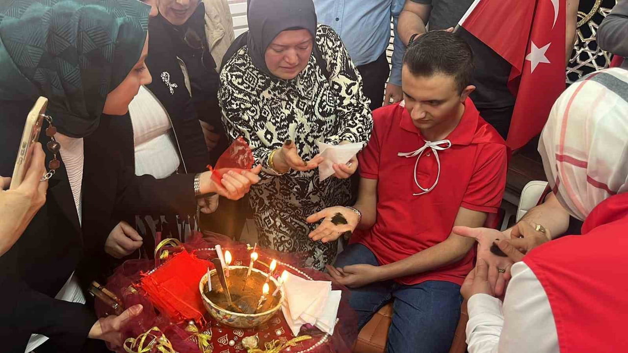 ENGELLİ BİREYLER İÇİN ASKER KINASI YAKILDI.