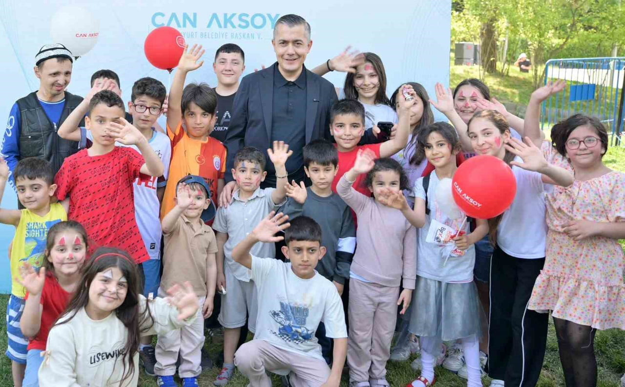 ‘ENGELSİZ SEVGİ PİKNİĞİ', YAKLAŞIK BİN 200 KİŞİNİN KATILIMIYLA GERÇEKLEŞTİRİLDİ. PİKNİĞE BELEDİYE...