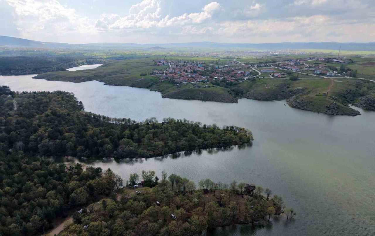 ENNE BARAJI VE TABİAT PARKI, YAPILAN YENİLEME VE DÜZENLEME ÇALIŞMALARININ ARDINDAN YENİ SEZONA...