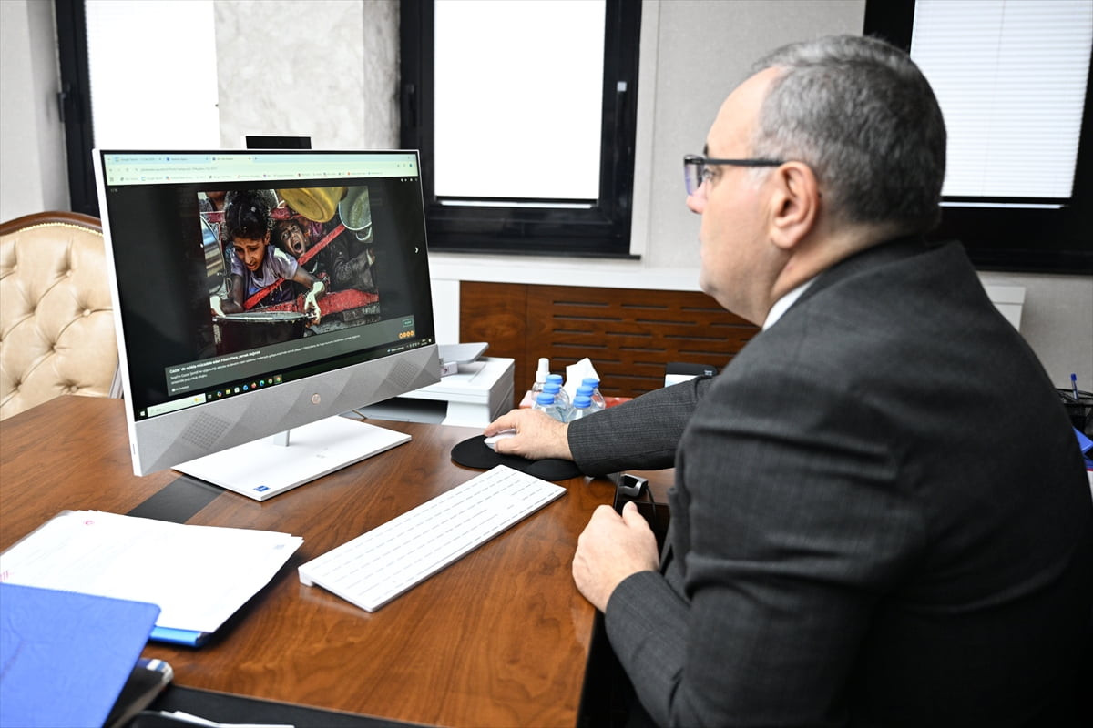 Erciyes Üniversitesi (ERÜ) Rektörü Prof. Dr. Fatih Altun, Anadolu Ajansının (AA) gözünden 2025'e...