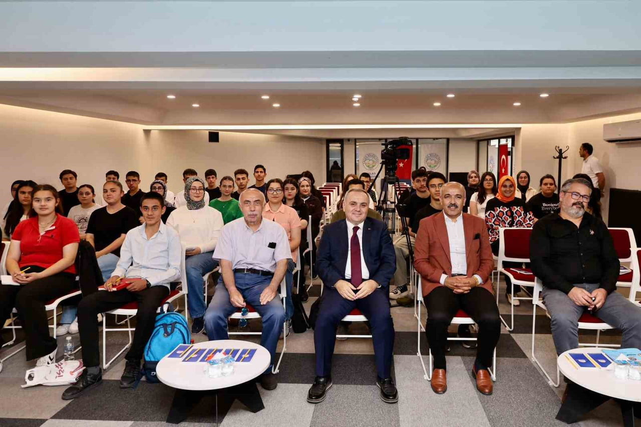 ERCİYES ÜNİVERSİTESİ (ERÜ) REKTÖRÜ PROF. DR. FATİH ALTUN; TALAS MARİFET MEKTEBİ SEMİNERLERİ...