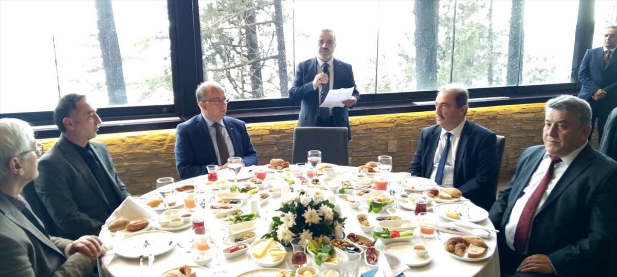 Erdemir Genel Müdürü Şaban Yazıcı, 10 Ocak Çalışan Gazeteciler Günü dolayısıyla düzenlenen...