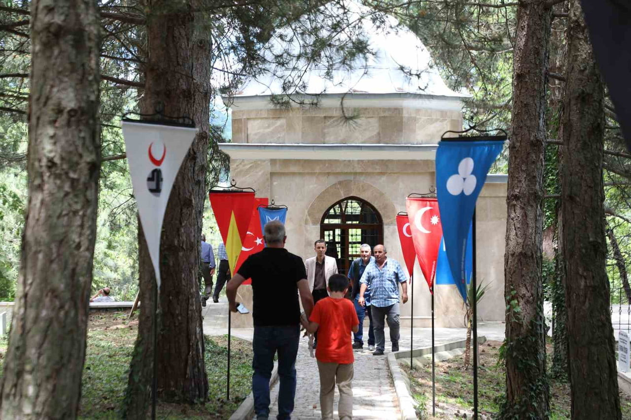 ERTUĞRUL GAZİ VE OSMAN GAZİ'NİN SİLAH ARKADAŞI, İNEGÖL'ÜN FATİHİ TURGUT ALP, KABRİNİN BULUNDUĞU...