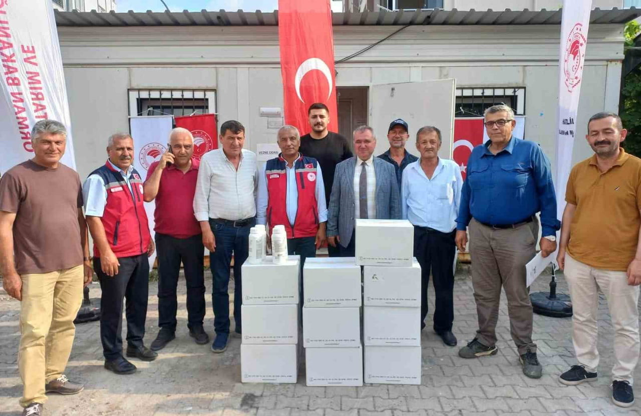 ERZİN'DE TURUNÇGİL ÜRETİCİLERİNE PORTAKAL YAĞI DESTEĞİ
