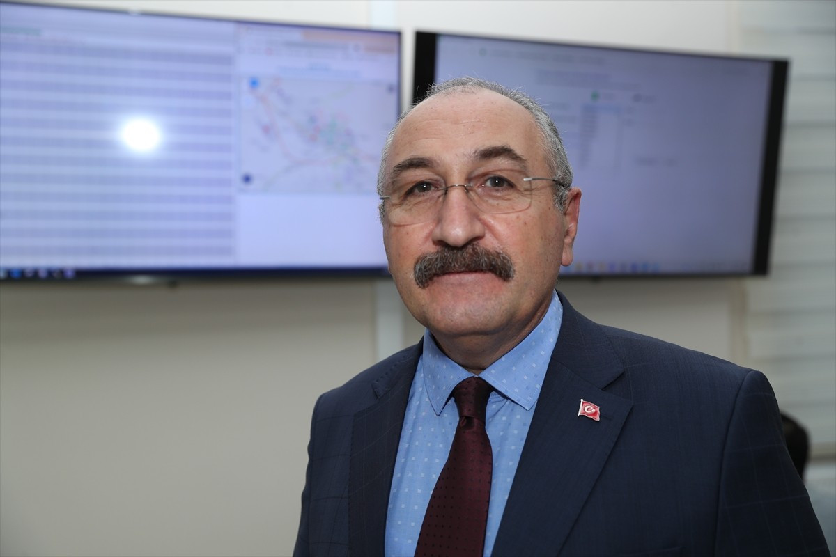 Erzincan Binali Yıldırım Üniversitesi (EBYÜ) Deprem Teknolojileri Enstitüsü'nün kurduğu sismik...