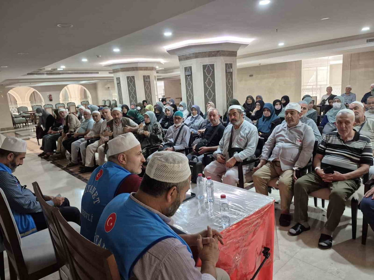 ERZİNCAN İL MÜFTÜLÜĞÜ TARAFINDAN HAC İBADETİNİ YERİNE GETİRMEK ÜZERE KUTSAL TOPRAKLARDA BULUNAN...