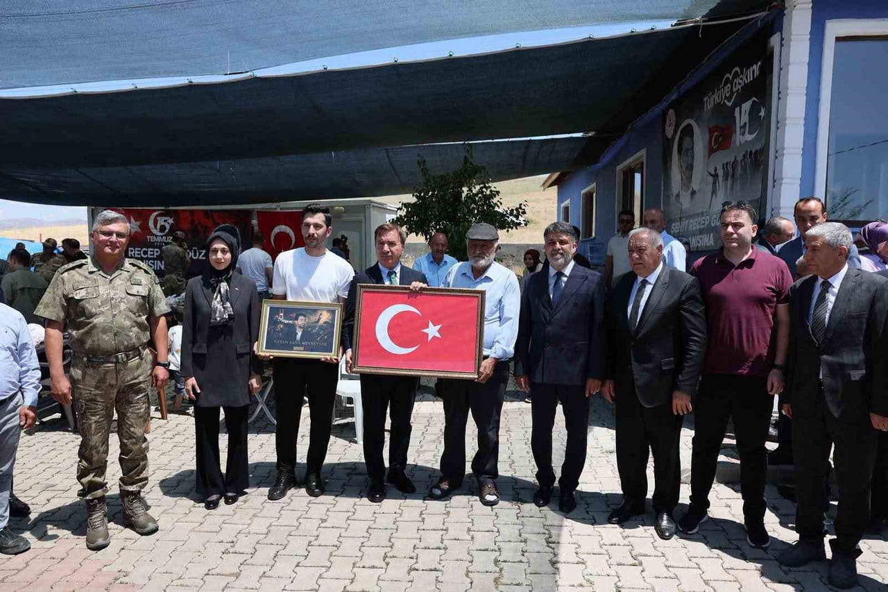 ERZİNCAN VALİSİ HAMZA AYDOĞDU, 15 TEMMUZ DEMOKRASİ VE MİLLÎ BİRLİK GÜNÜ DOLAYISIYLA, 15 TEMMUZ...