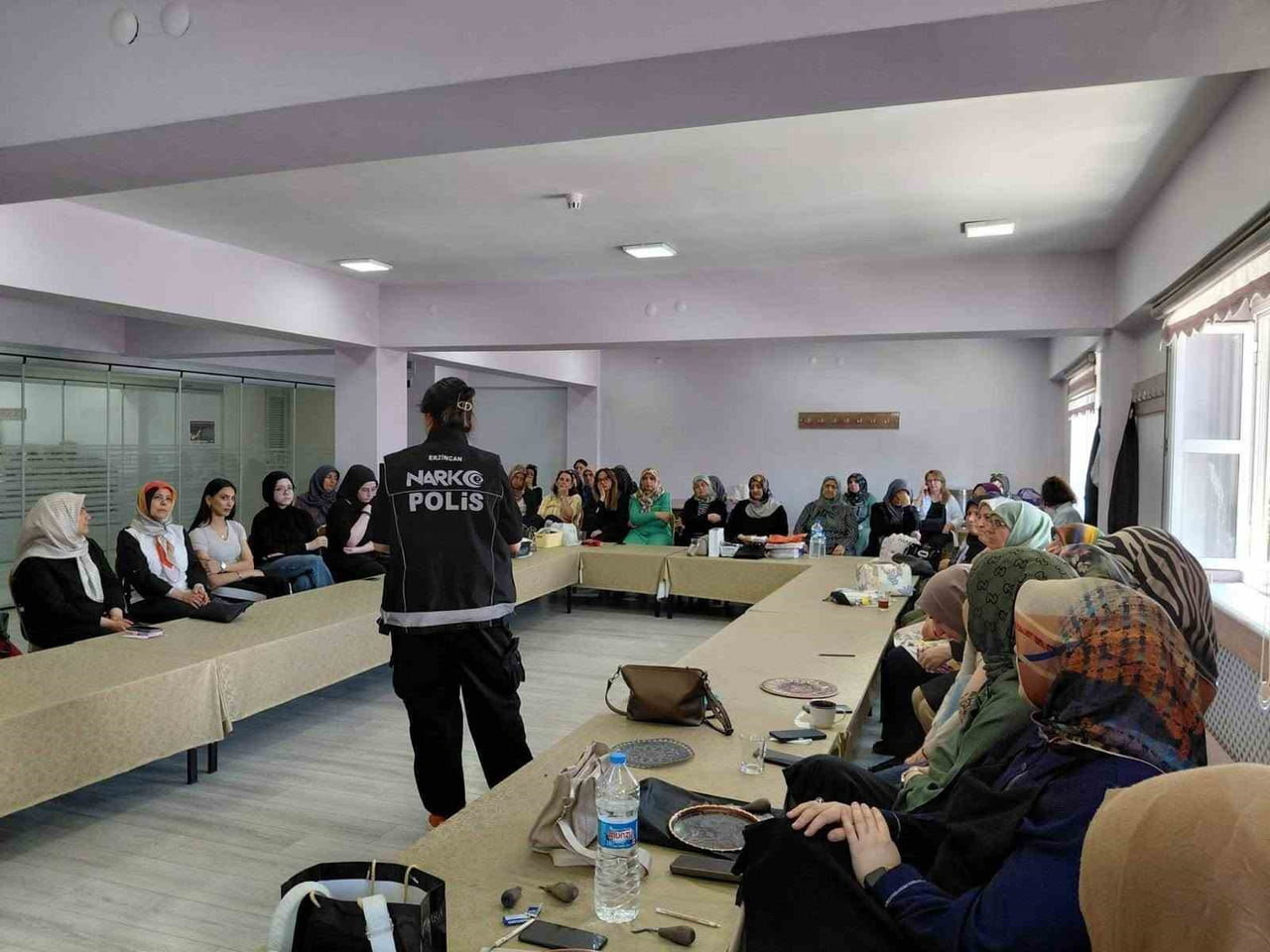 ERZİNCAN'DA 7 BİN 288 KİŞİYE UYUŞTURUCUYLA MÜCADELE EĞİTİMİ VERİLDİ