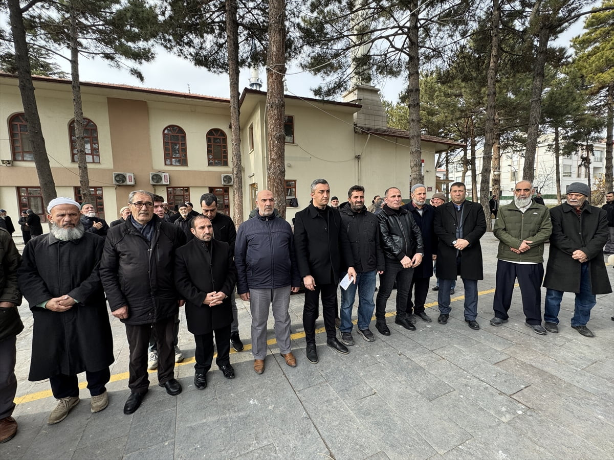 Erzincan'da çeşitli sivil toplum kuruluşları, İsrail'in Gazze'ye yönelik saldırı ve katliamlarına...