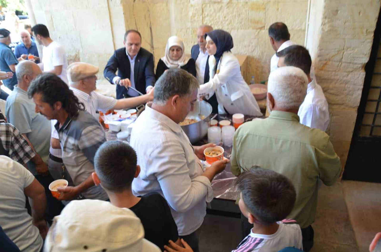 ERZİNCAN'IN TERCAN İLÇESİNDE, MUHARREM AYI DOLAYISIYLA TARİHİ MAMAHATUN KÜLLİYESİ'NDEKİ...