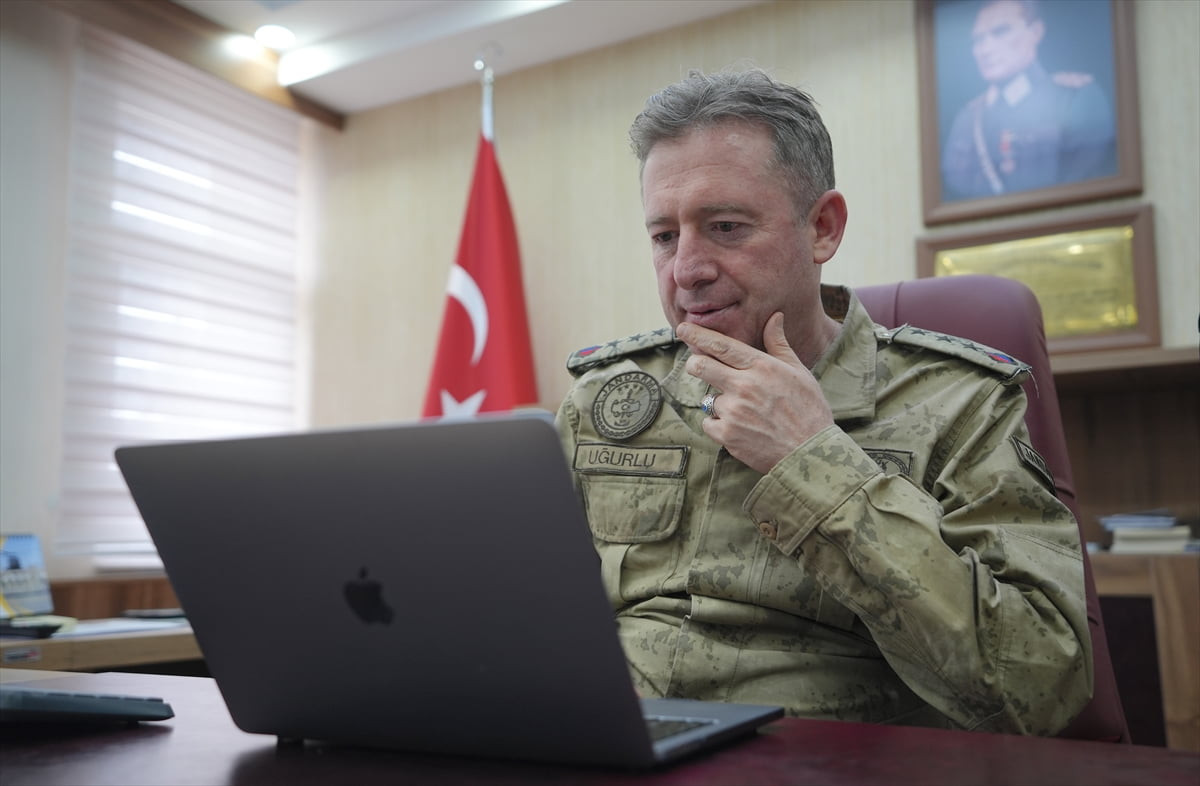 Erzurum İl Jandarma Komutanı Albay Hakan Uğurlu, Anadolu Ajansının (AA) gözünden 2025'e damga...