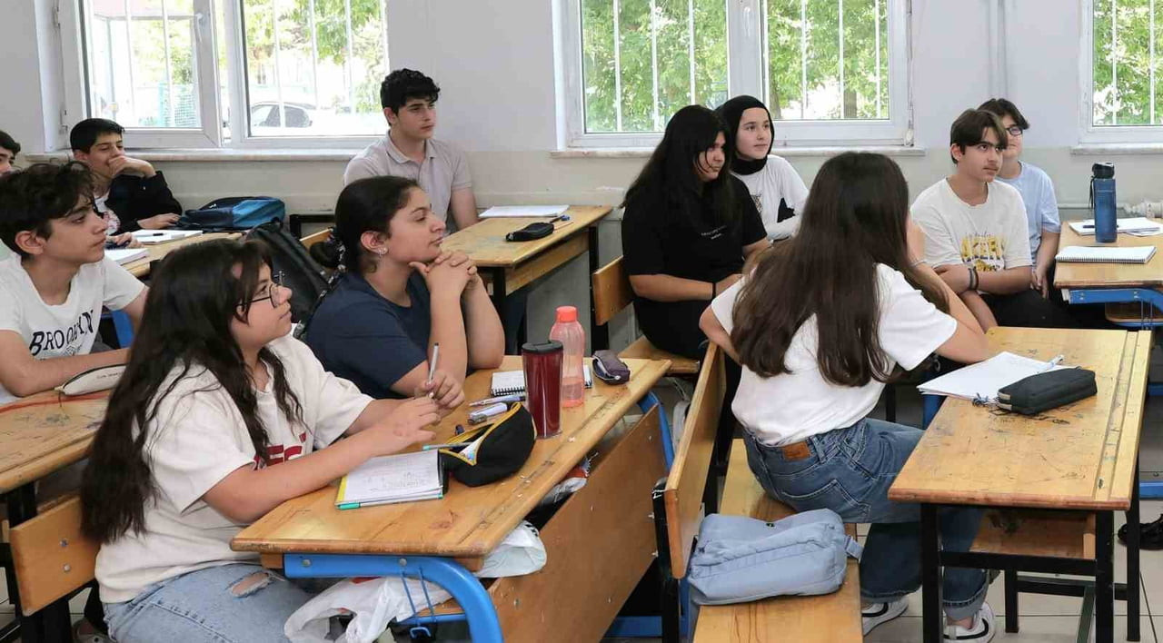 ERZURUM İL MİLLÎ EĞİTİM MÜDÜRLÜĞÜ, 2026 YILI LİSELERE GEÇİŞ SİSTEMİ (LGS) TERCİH DÖNEMİNİN...
