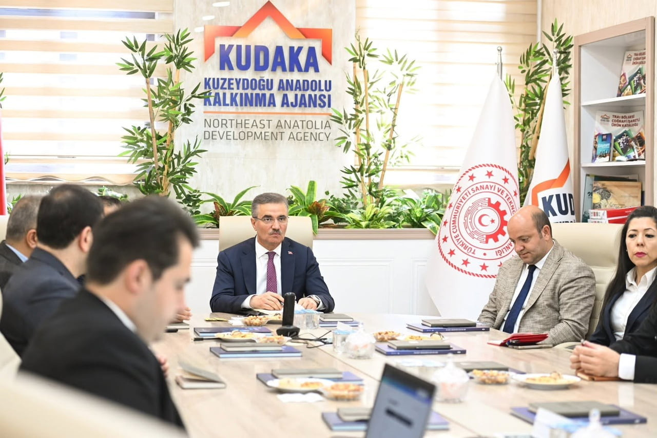 ERZURUM VALİSİ AYDIN BARUŞ, KUZEYDOĞU ANADOLU KALKINMA AJANSI’NA (KUDAKA) BİR ÇALIŞMA ZİYARETİ...