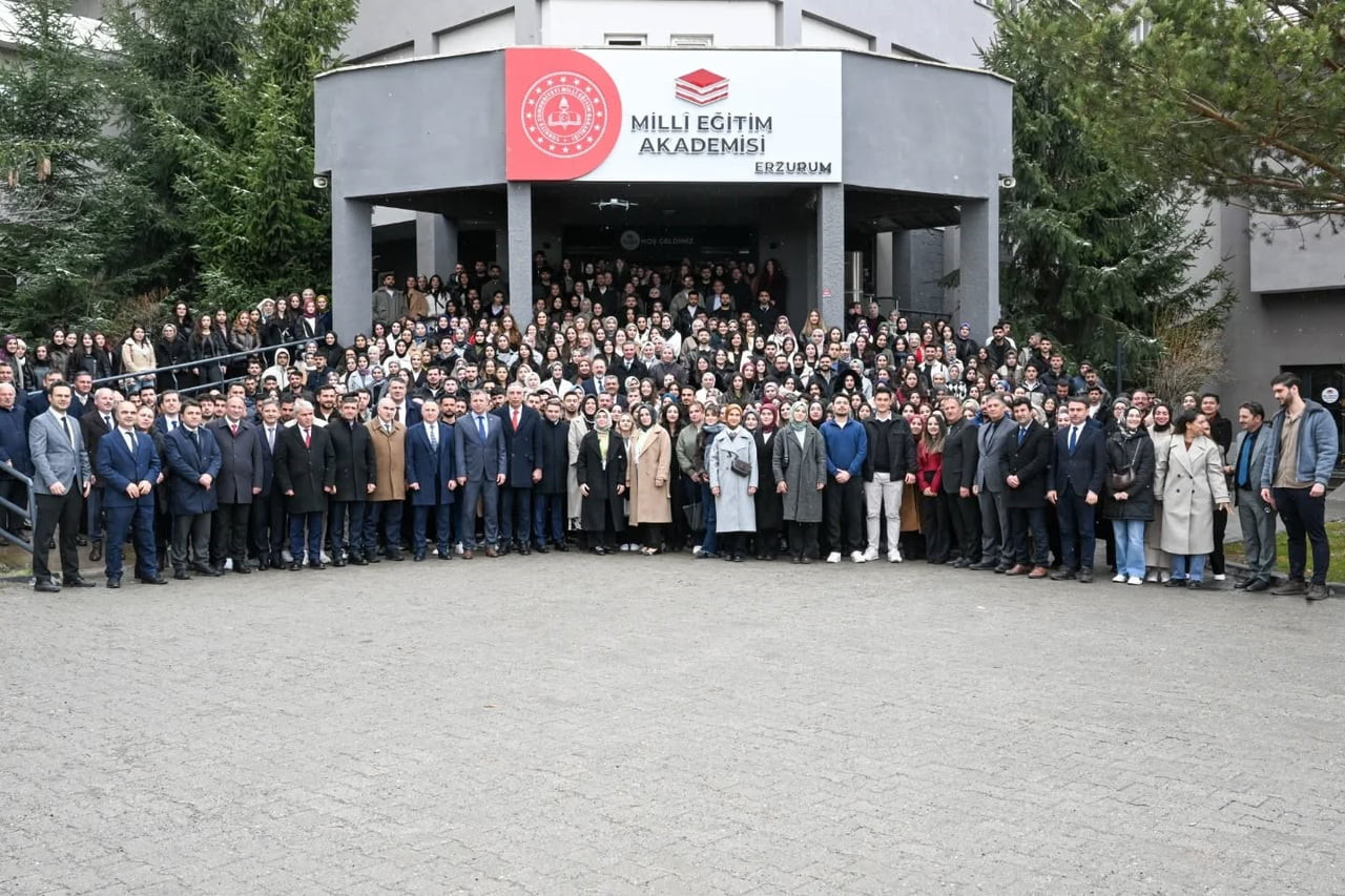ERZURUM VALİSİ AYDIN BARUŞ, MİLLÎ EĞİTİM BAKANI YUSUF TEKİN’İN KATILIMIYLA GERÇEKLEŞTİRİLEN MİLLÎ...