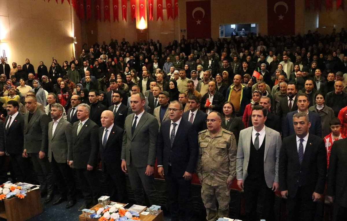Erzurum'da 3 Aralık Dünya Engelliler Günü dolayısıyla etkinlik düzenlendi. Necip Fazıl Kısakürek...