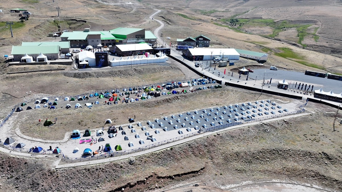 Erzurum'da gerçekleştirilecek TÜBİTAK Gökyüzü Gözlem Etkinliği, yarın Sanayi ve Teknoloji Bakanı...