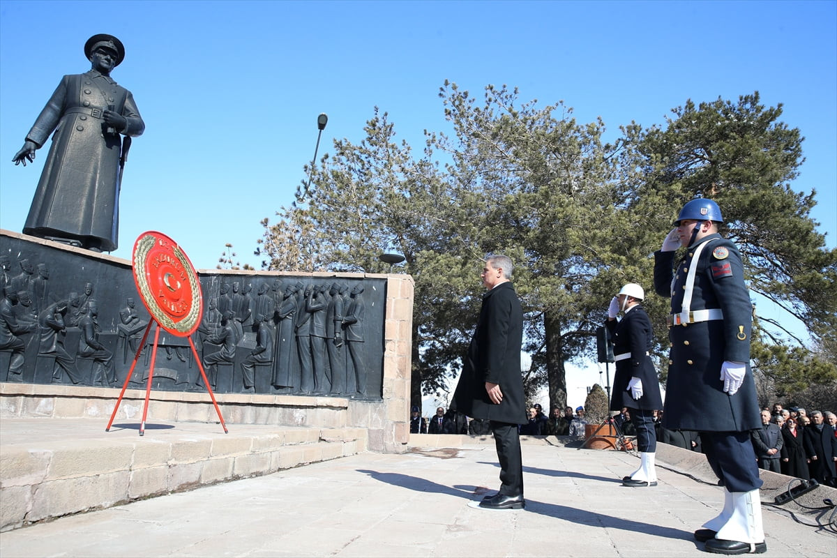 Erzurum'un düşman işgalinden kurtuluşunun 108. yıl dönümü dolayısıyla tören düzenlendi. Vali Aydın...