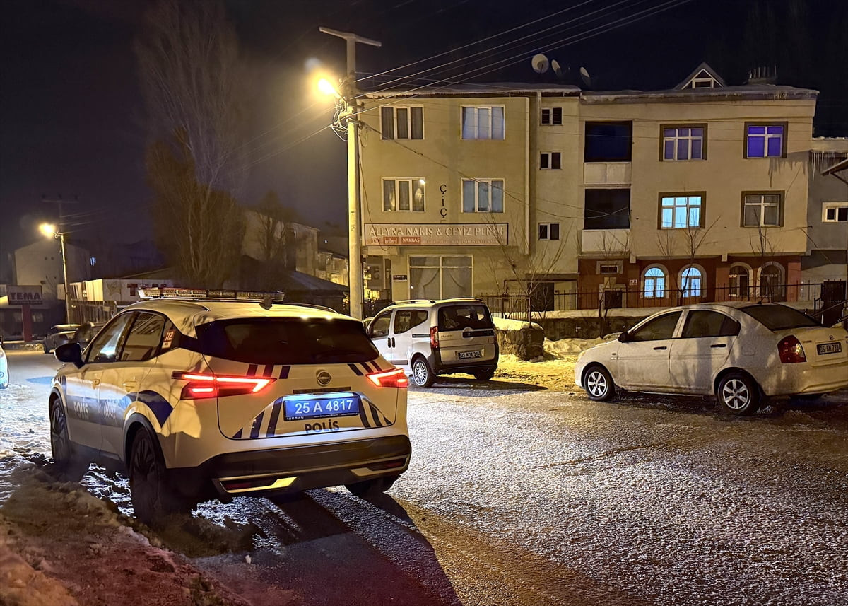 Erzurum'un Palandöken ilçesinde tartışma sonrası pompalı tüfekle ateş açılmasına ilişkin gözaltına...