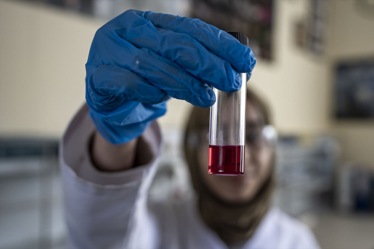 Erzurum’da Atatürk Üniversitesi öncülüğünde 88 bilim insanı, hasta tedavisinde kullanılacak...