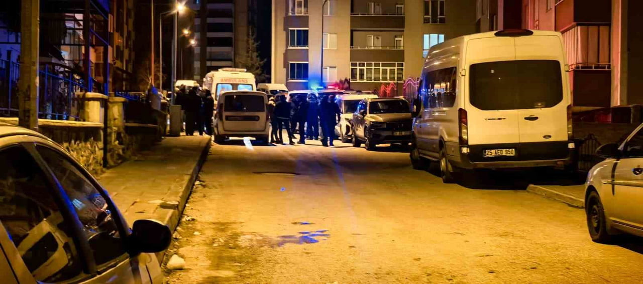 ERZURUM’DA EŞİYLE YAŞADIĞI SORUNLAR NEDENİYLE BUNALIMA GİREN 55 YAŞINDAKİ VATANDAŞ OĞLUYLA...