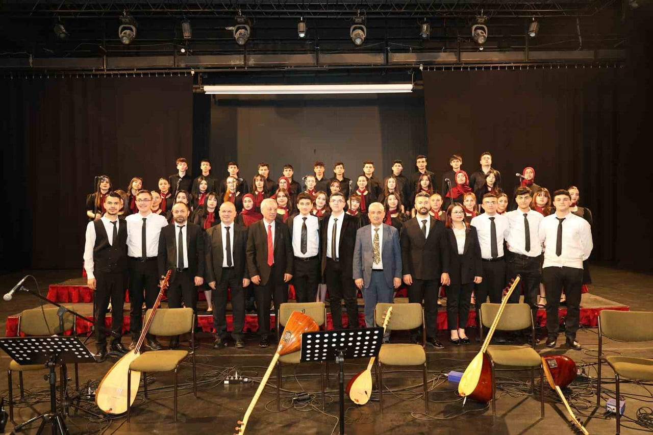 ERZURUM’DA RACİ ALKIR GÜZEL SANATLAR LİSESİ TARAFINDAN HAZIRLANAN "ANADOLU’NUN ÖZÜ, GÜZEL...