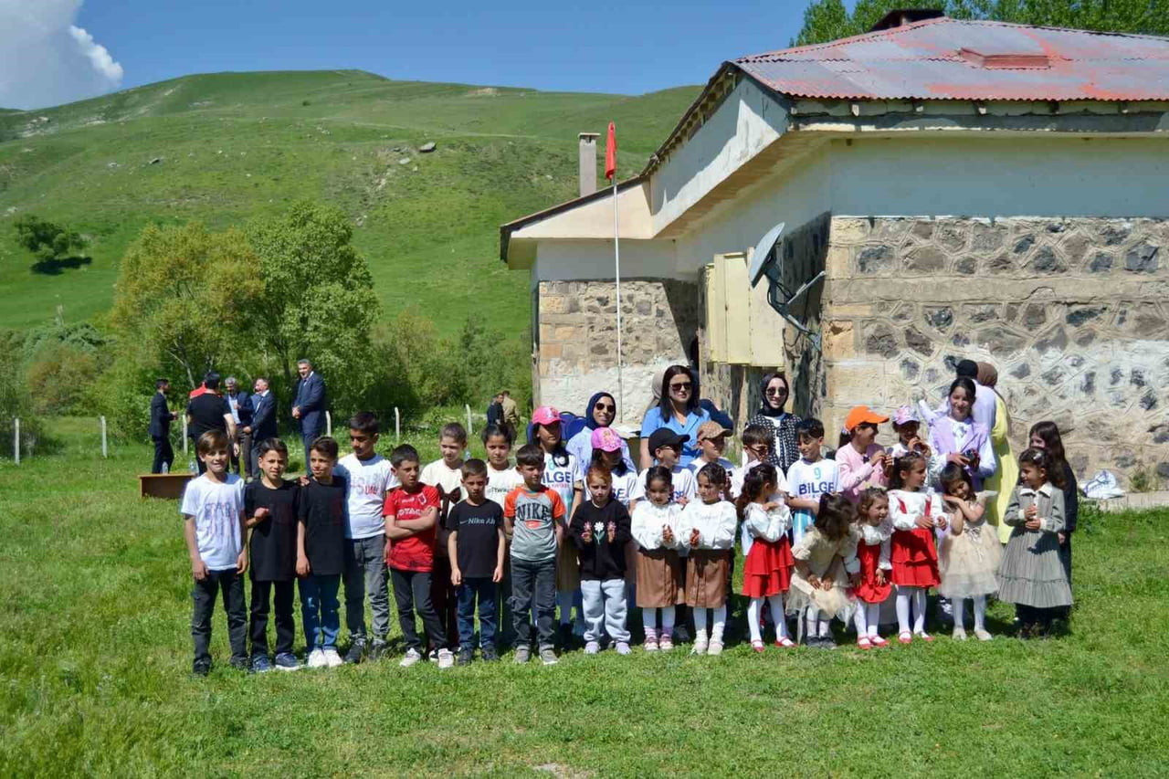 ERZURUM´UN KARAÇOBAN İLÇESİNDE GERÇEKLEŞTİRİLEN "ORDA BİR KÖY VAR ÇOK DA UZAK DEĞİL" PROJESİ, KÖY...