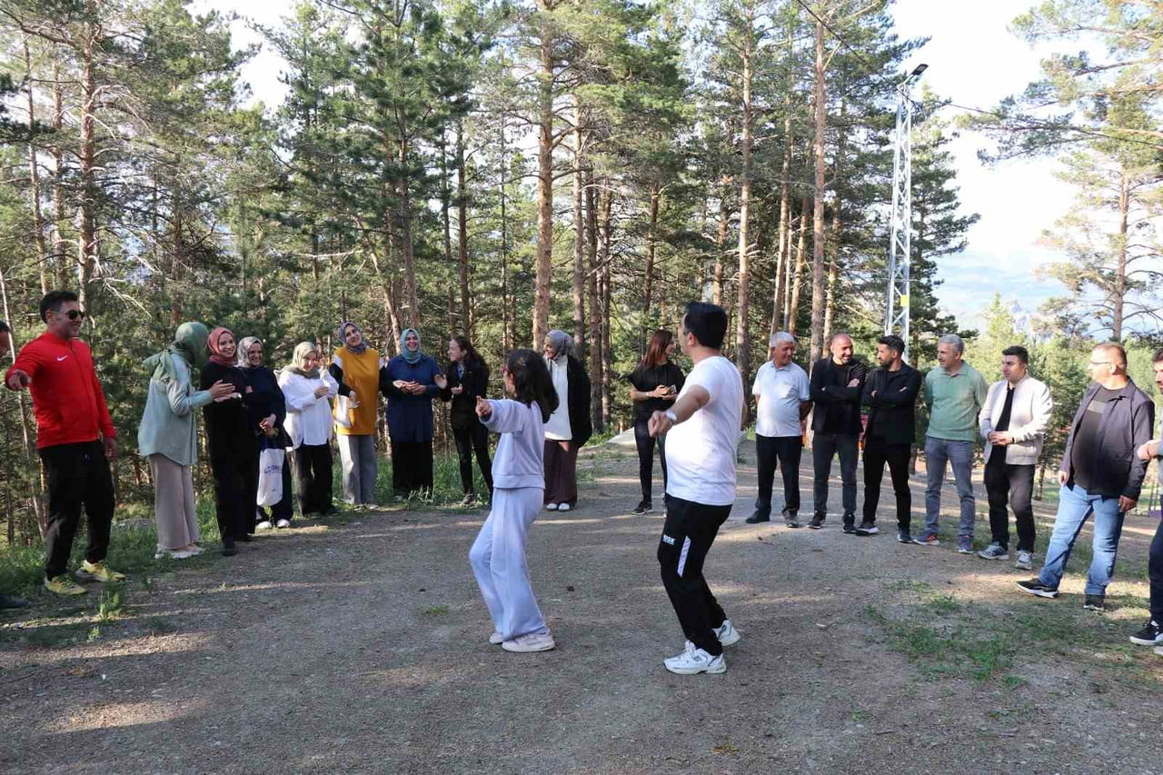 ERZURUM’UN OLTU  İLÇESİNDE FAALİYET GÖSTEREN MEHMET AKİF ERSOY İLKOKULU, 2025-2026 EĞİTİM ÖĞRETİM...