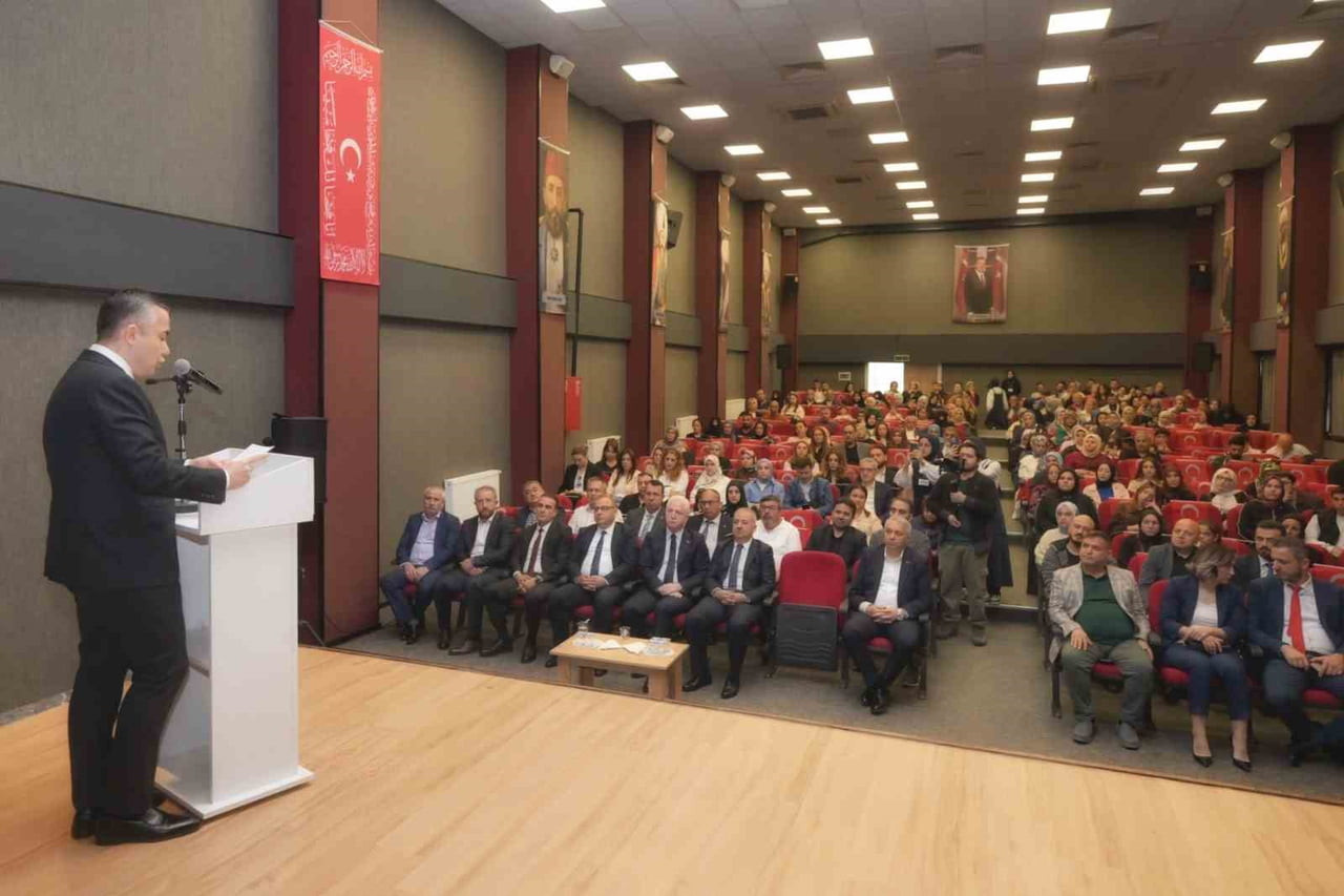 ESENYURT BELEDİYE BAŞKAN VEKİLİ CAN AKSOY PROGRAMDA KONUŞMA YAPTI