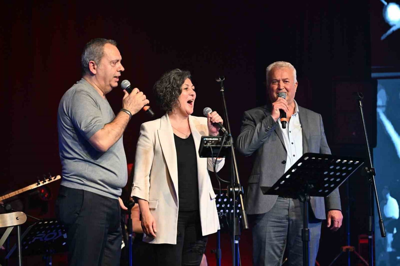 ESER HİLMİ YARAYICI, CHP GENEL BAŞKANI ÖZGÜR ÖZEL’İN EŞİ DİDEM ÖZEL, MERHUM BAŞKAN GÜLŞAH...