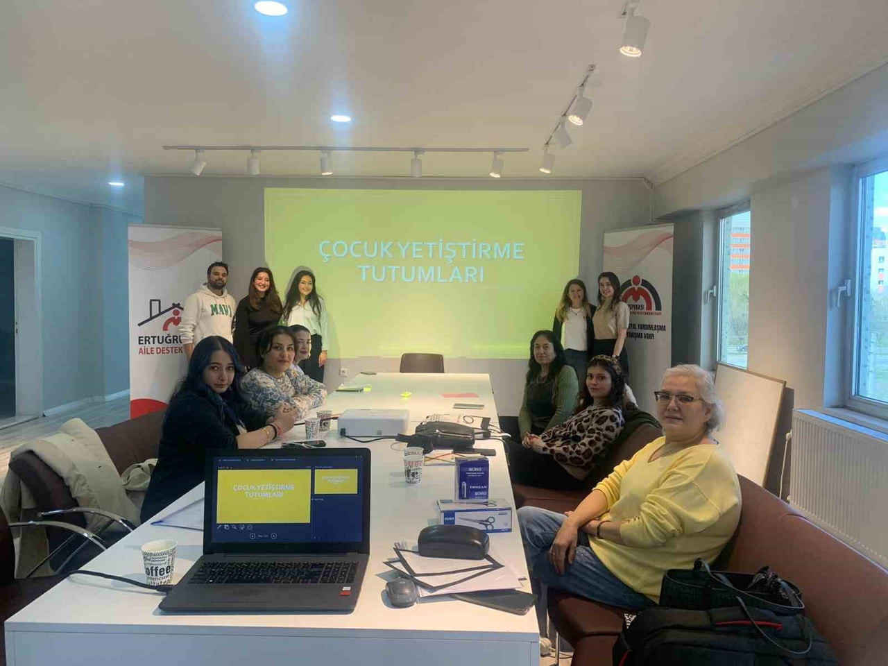 ESKİŞEHİR AİLE VE SOSYAL HİZMETLER İL MÜDÜRLÜĞÜ, EBEVEYNLERİN ÇOCUKLARIYLA DAHA SAĞLIKLI İLETİŞİM...