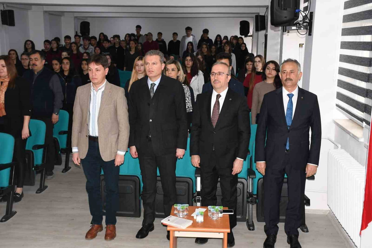 ESKİŞEHİR İL MİLLİ EĞİTİM MÜDÜRLÜĞÜ KOORDİNESİNDE YÜRÜTÜLEN "ANADOLU MEKTEBİ YAZAR OKUMALARI"...