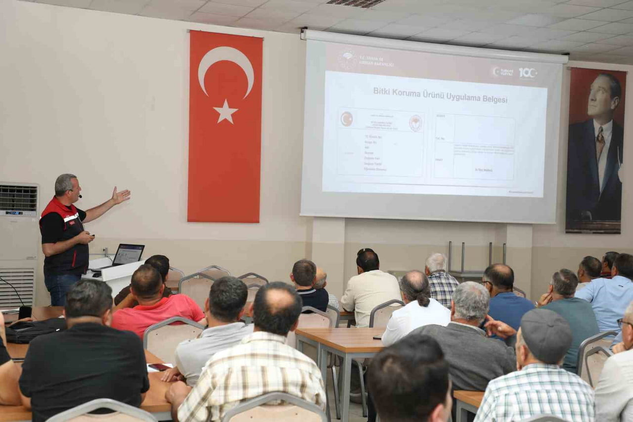 ESKİŞEHİR İL TARIM VE ORMAN MÜDÜRLÜĞÜ, ODUNPAZARI İLÇESİNDE FAALİYET GÖSTEREN ÜRETİCİLERE YÖNELİK...