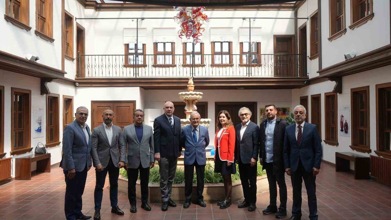 ESKİŞEHİR SANAYİ ODASI (ESO) BAŞKANI CELALETTİN KESİKBAŞ VE YÖNETİM KURULU ÜYELERİ, ÖNCEKİ DÖNEM...