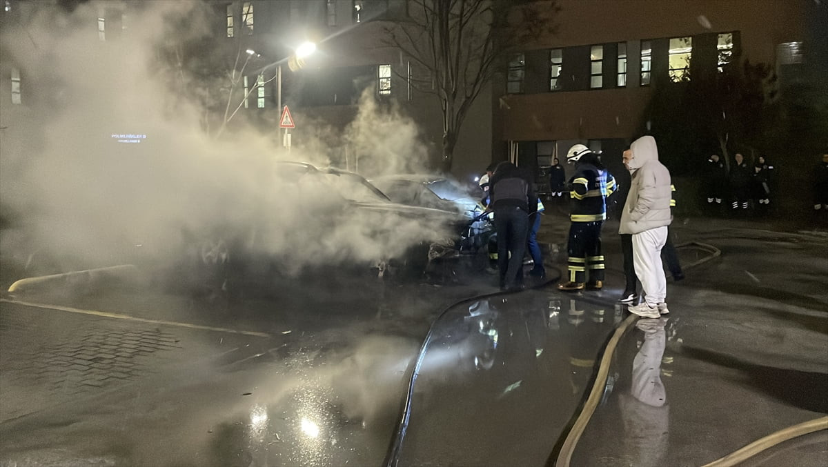 Eskişehir Şehir Hastanesi otoparkındaki bir otomobilde başlayıp başka bir otomobile sıçrayan...