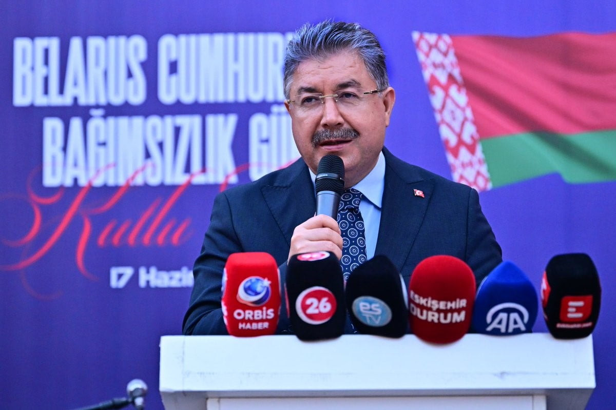 ESKİŞEHİR VALİSİ DR. ERDİNÇ YILMAZ, BELARUS CUMHURİYETİ BAĞIMSIZLIK GÜNÜ DOLAYISIYLA BELARUS...