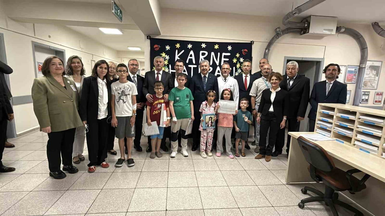 ESKİŞEHİR VALİSİ DR. ERDİNÇ YILMAZ, ESKİŞEHİR OSMANGAZİ ÜNİVERSİTESİ SAĞLIK UYGULAMA VE ARAŞTIRMA...
