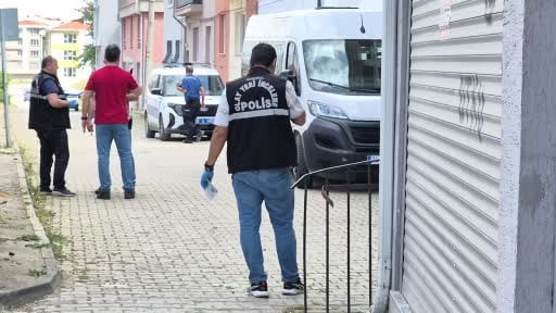Eskişehir'de 17 yaşındaki çocuk, bir kişiyi pompalı tüfekle yaraladı