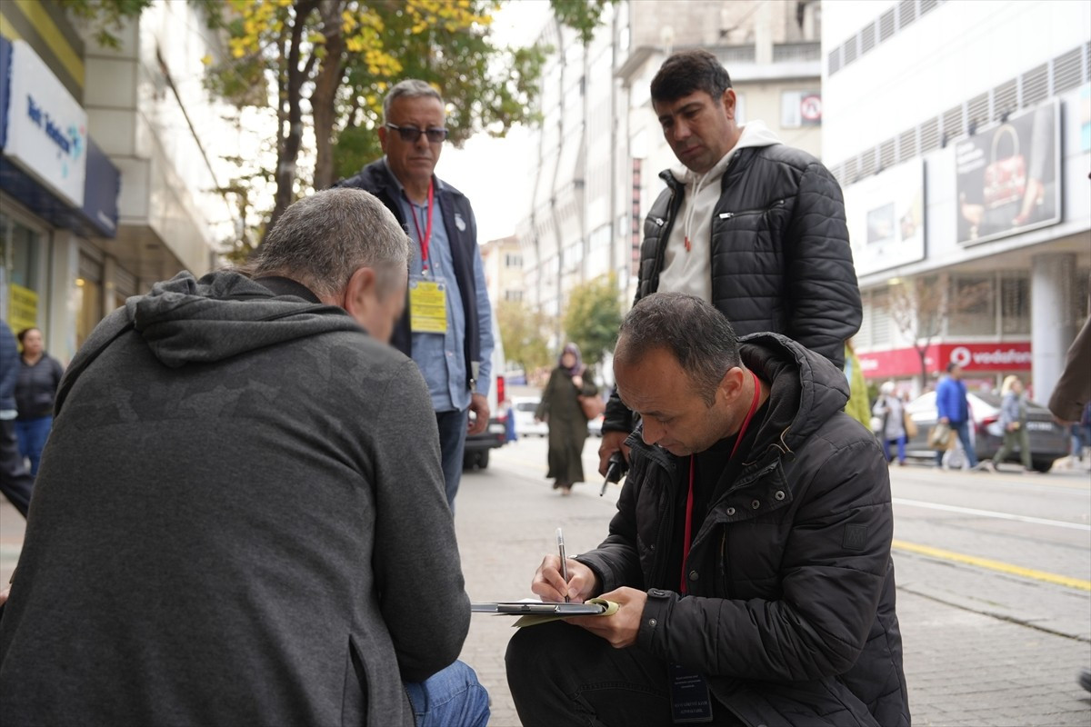 Eskişehir'de, belediye ekiplerince şubat ayından bu yana çevreyi kirletenlere 3 milyon 419 bin 574...