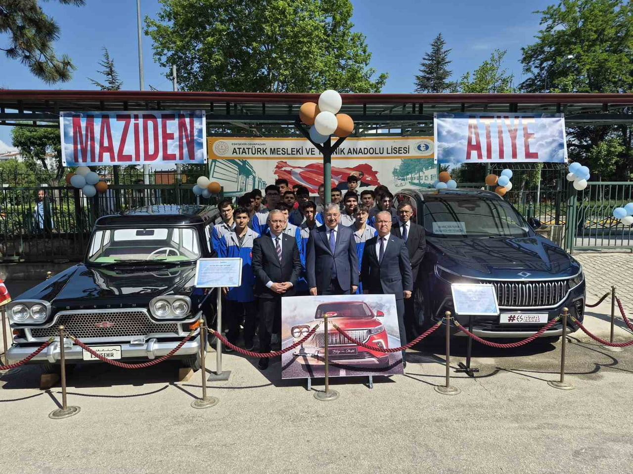 ESKİŞEHİR'DE ESATA MAT 2026 OTOMOTİV FUARI'NIN AÇILIŞ TÖRENİNDE YERLİ OTOMOBİL DEVRİM VE TOGG YAN...