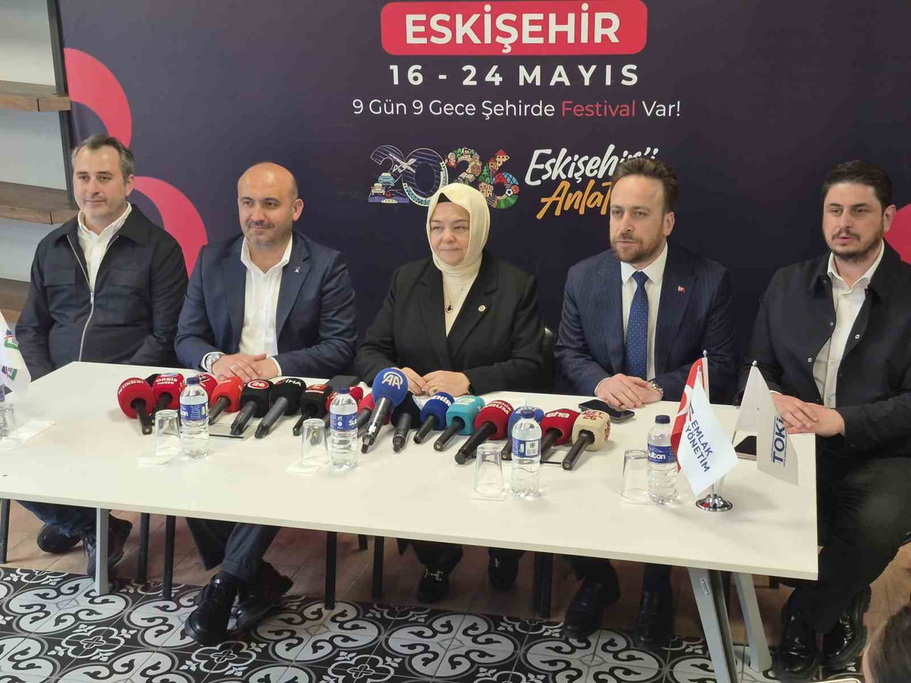 ESKİŞEHİR'DE GERÇEKLEŞTİRİLECEK OLAN KÜLTÜR YOLU FESTİVALİ HAKKINDA KONUŞAN AK PARTİ MİLLETVEKİLİ...