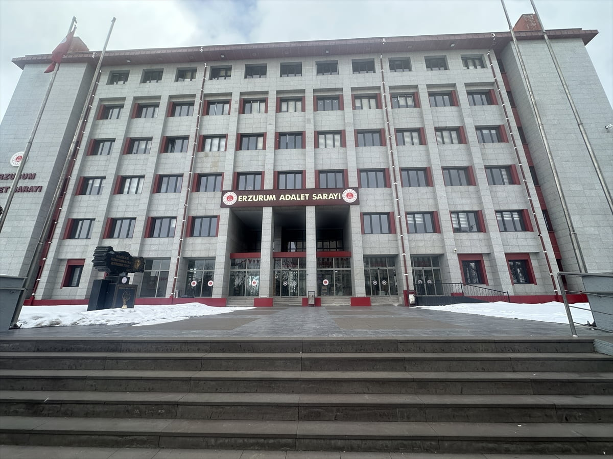 Eskişehir'in Mihalgazi Belediye Başkanı Zeynep Güneş aleyhinde sosyal medya hesabından halkı kin...