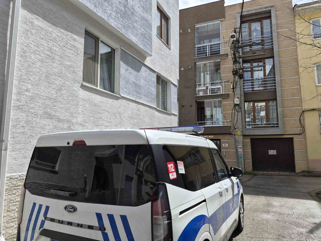 ESKİŞEHİR’DE YAKINLARININ BİR SÜREDİR KENDİSİNDEN HABER ALAMADIĞI 67 YAŞINDAKİ ŞAHIS, EVİNDE ÖLÜ...